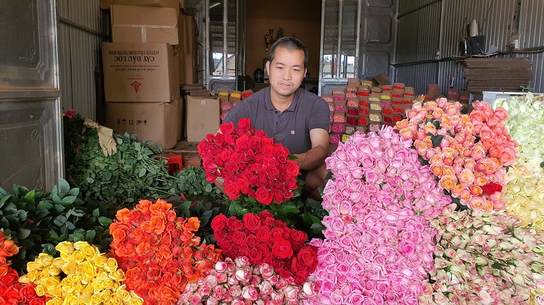 Cận Ngày Phụ nữ Việt Nam, hoa Đà Lạt tăng cao
